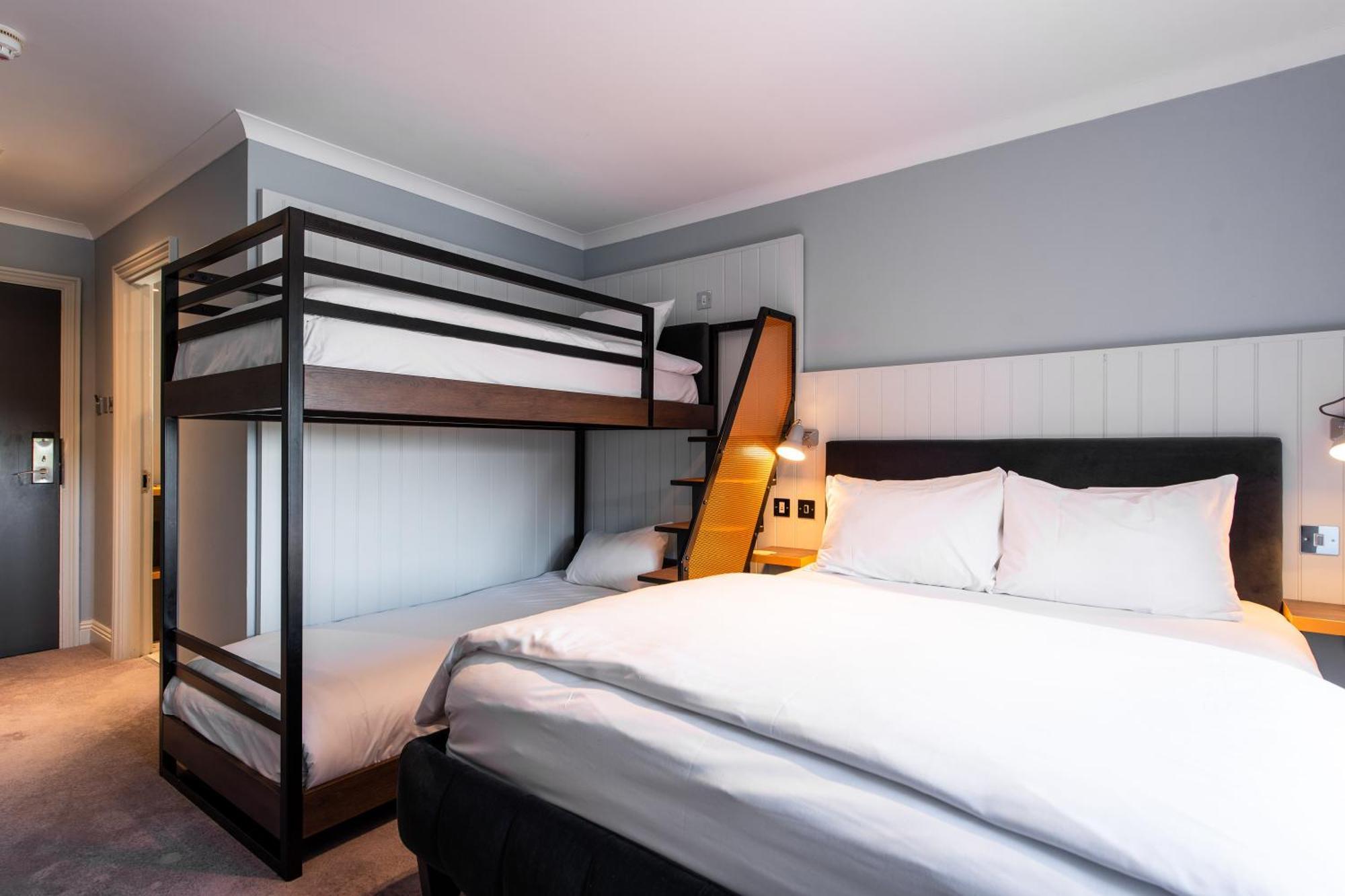 Village Hotel Blackpool Kültér fotó