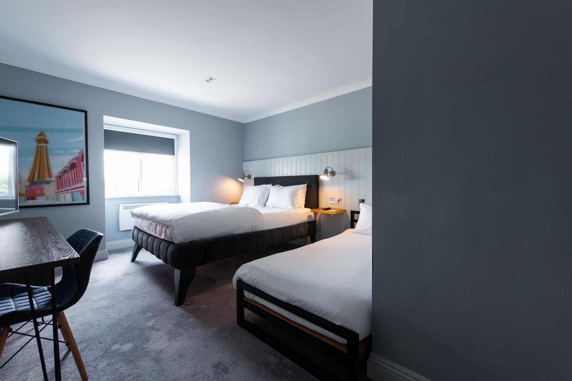 Village Hotel Blackpool Kültér fotó